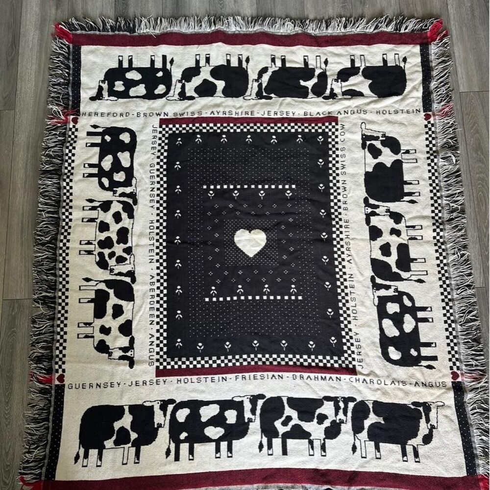 Vintage Cottagecore Cow Dairy Tapestry Throw Blanket